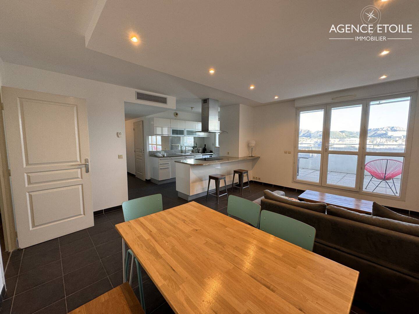 Appartement 4 pièces 84 m² · à Marseille 10ème Arrondissement · 83,9 m² · 1 813 €/mois
