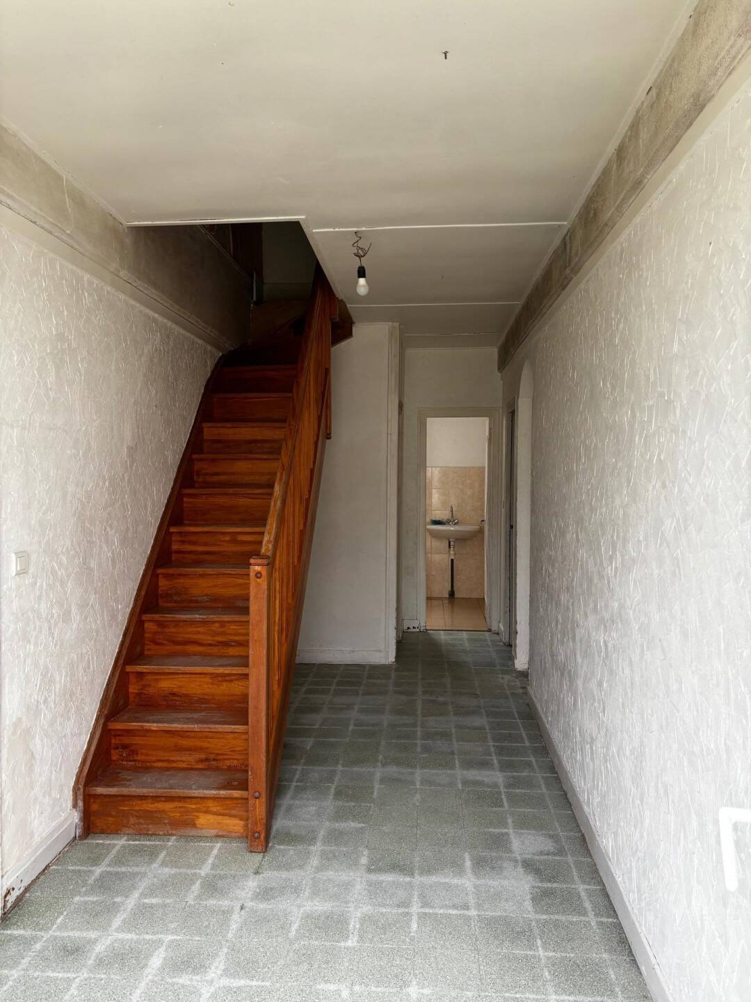 Maison 6 pièces 115 m² · à Bréban · 115 m² · 65 000 €