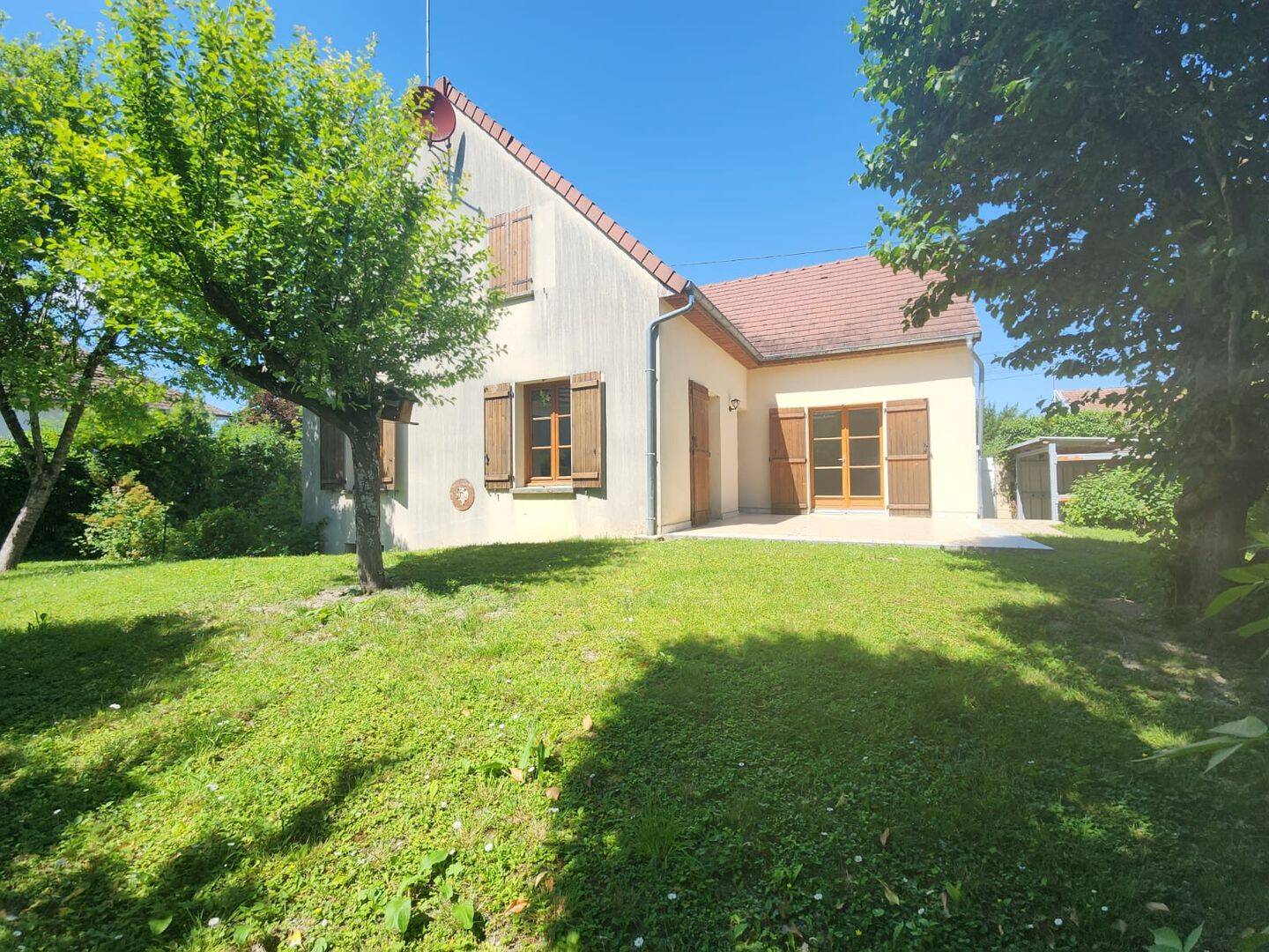 Maison 5 pièces 119 m² · à Les Noës-près-Troyes · 118,6 m² · 285 500 €