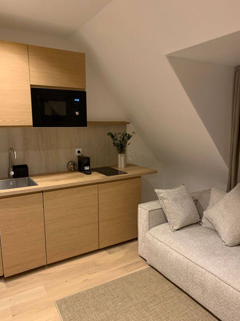 Appartement 1 pièce 10 m² · à Paris 17ème Arrondissement · 10,1 m² · 960 €