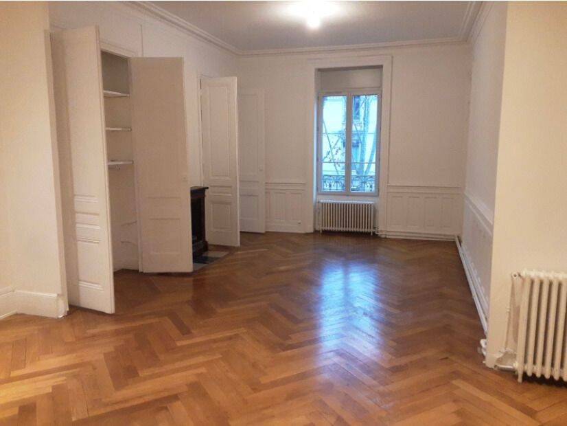 Appartement 2 pièces 85 m² · à Lyon 6ème Arrondissement · 85 m² · 1 181 €