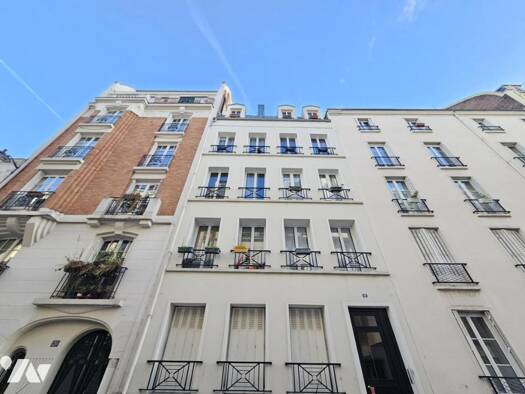 Appartement à vendre 219 900 € 2 pièces 1 chambre 23,7 m² RDC La Fourche-Guy Môquet Paris 17ème arrondissement 75017