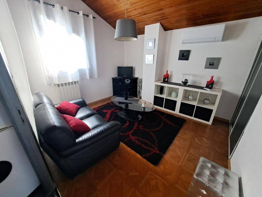 Appartement 3 pièces 49 m² · à Saint-Martin-d'Hères · 49 m² · 890 €