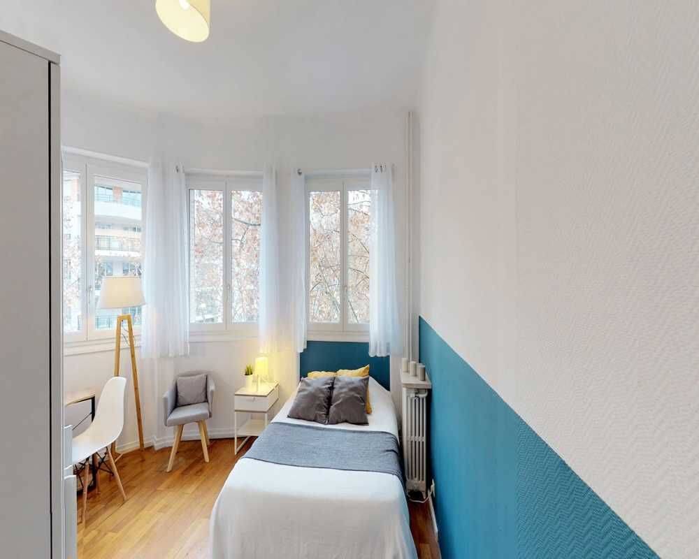 Appartement 4 pièces 110 m² · à Lyon 3ème Arrondissement · 110 m² · 700 €