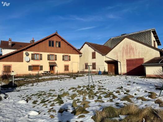 Maison à vendre 127 800 € 8 pièces 6 chambres 123 m² 611 m² de terrain Granges-Aumontzey 88640