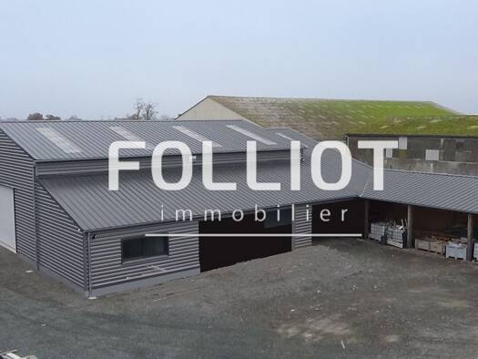 Local commercial à louer 2 200 € 382 m² de surface de vente Périers 50190