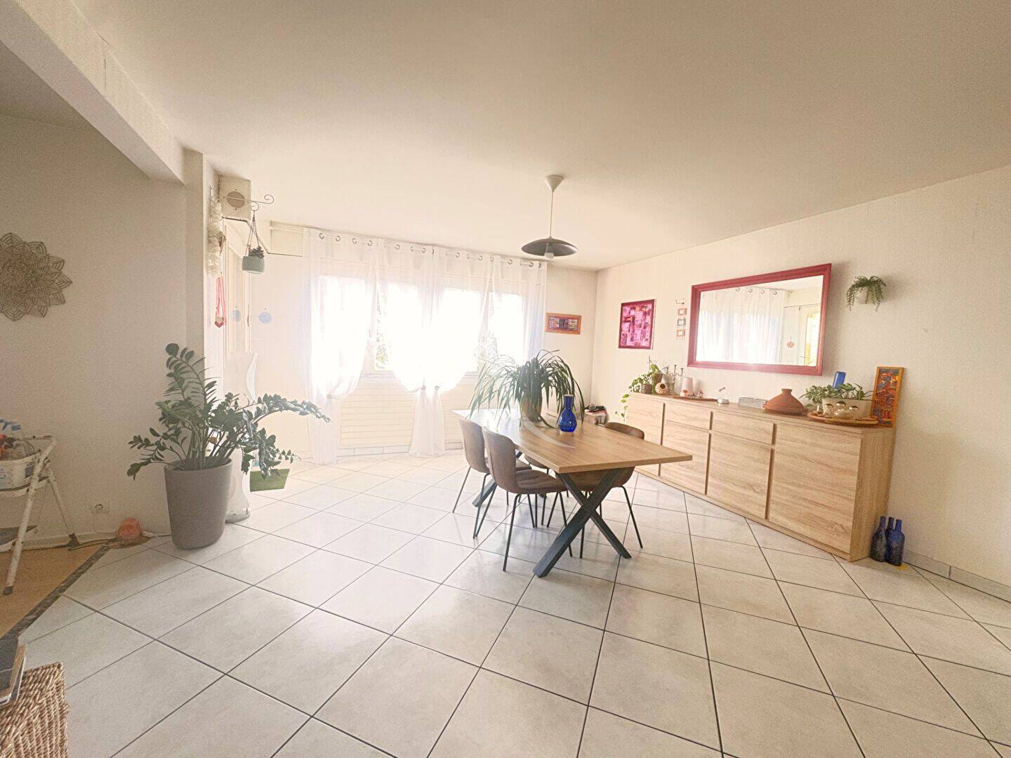 Appartement 4 pièces 96 m² · à Saint-Nazaire · 96 m² · 265 000 €