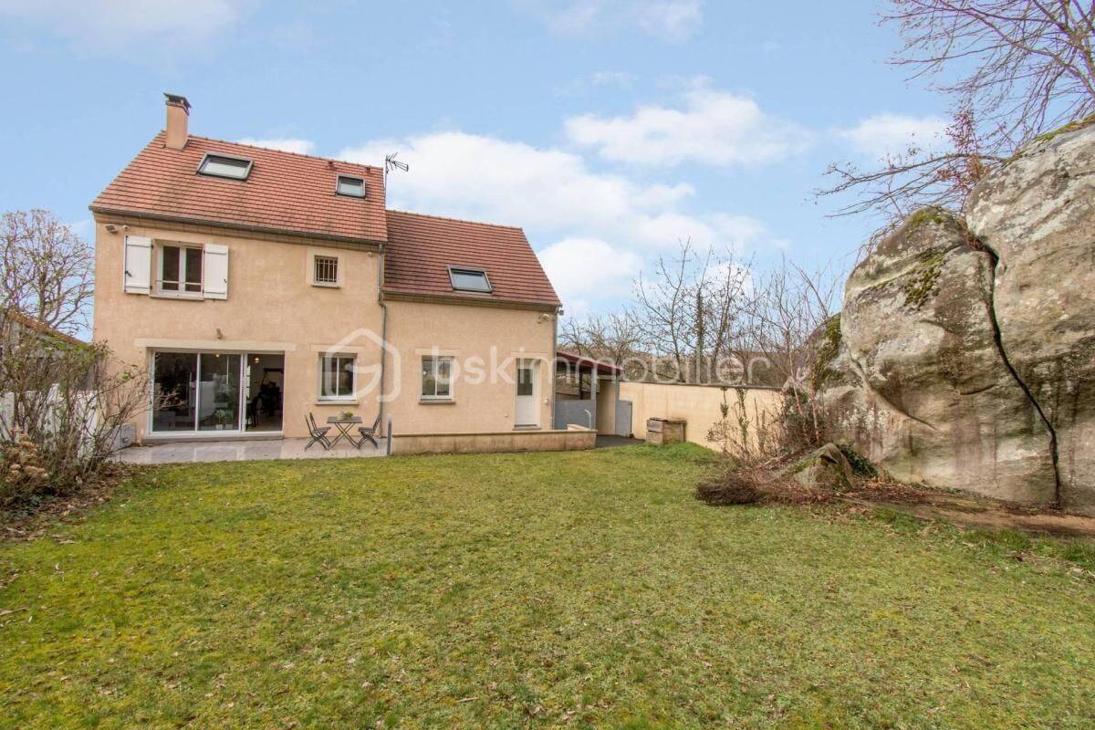 Maison 9 pièces 200 m² · à Baulne · 200 m² · 429 900 €