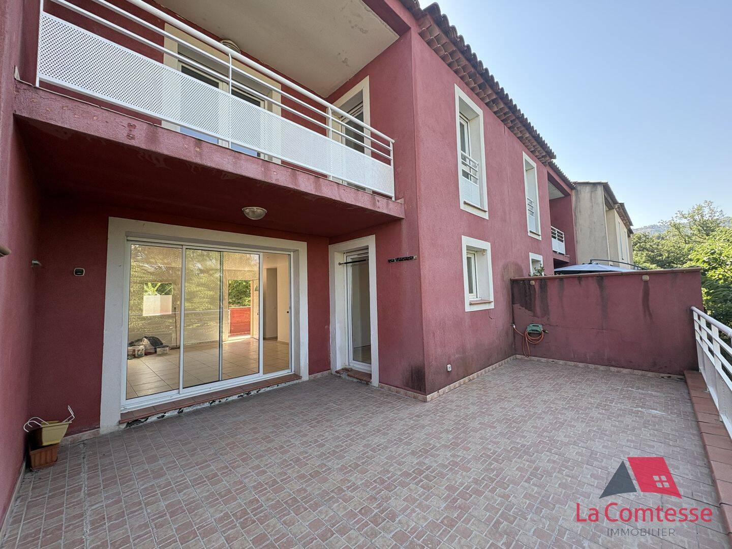 Maison 4 pièces 90 m² · à Aubagne · 89,6 m² · 1 400 €