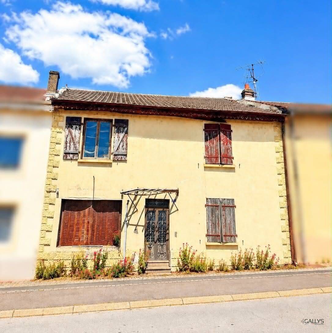 Maison 5 pièces 180 m² · à Aboncourt · 180 m² · 69 000 €