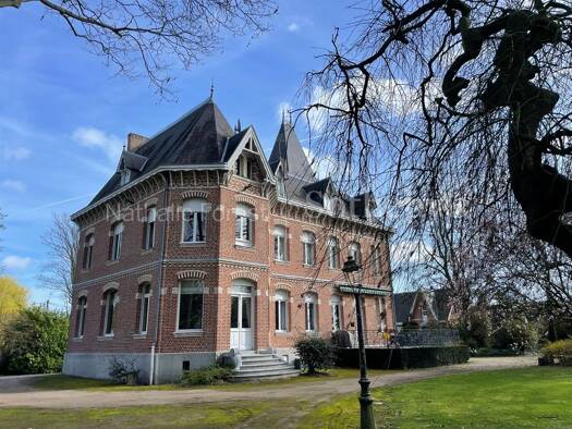Maison à vendre 1 550 000 € 15 pièces 8 chambres 600 m² 7 000 m² de terrain Phalempin 59133