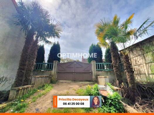 Maison à vendre 97 800 € 4 pièces 2 chambres 128 m² 814 m² de terrain Grossouvre 18600