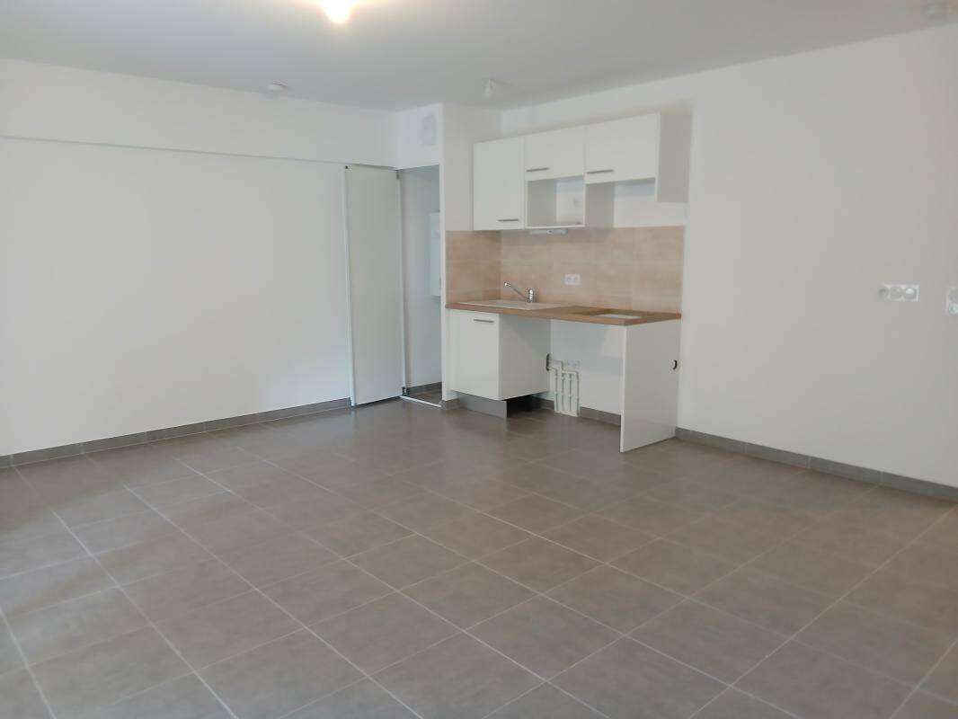 Appartement 1 pièce 41 m² · à La Rochelle · 41 m² · 738 €