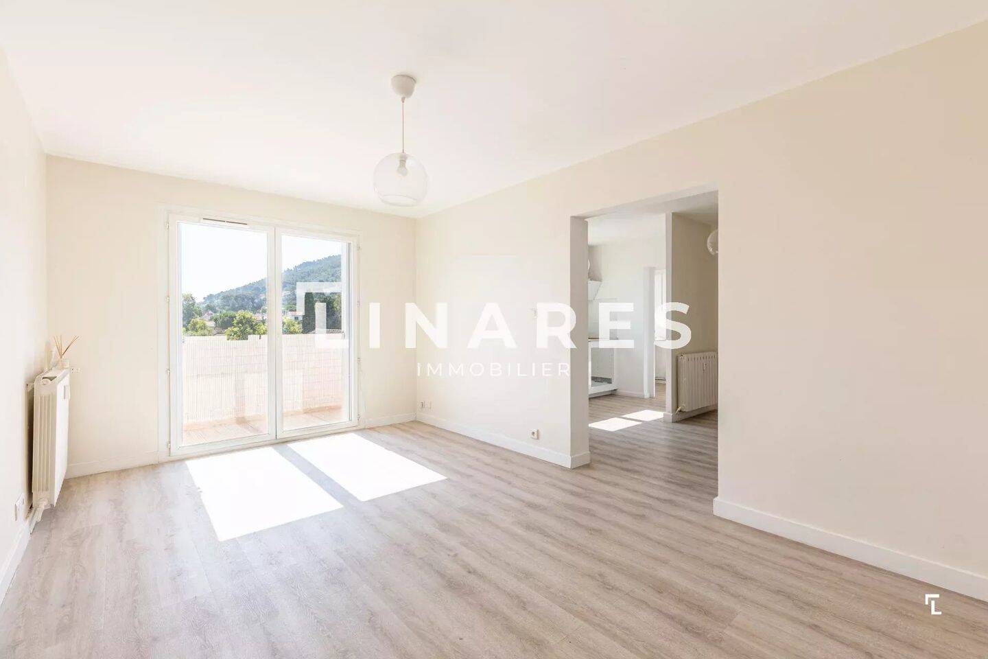 Appartement 3 pièces 64 m² · à Marseille 11ème Arrondissement · 64 m² · 220 000 €
