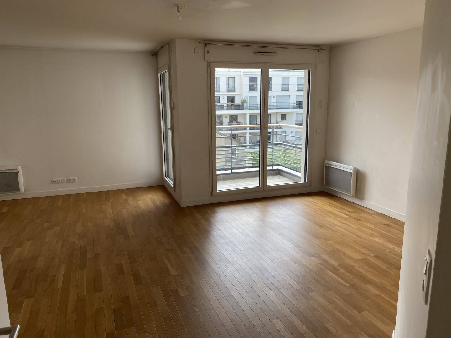 Appartement 3 pièces 71 m² · à Suresnes · 71,4 m² · 1 940 €/mois