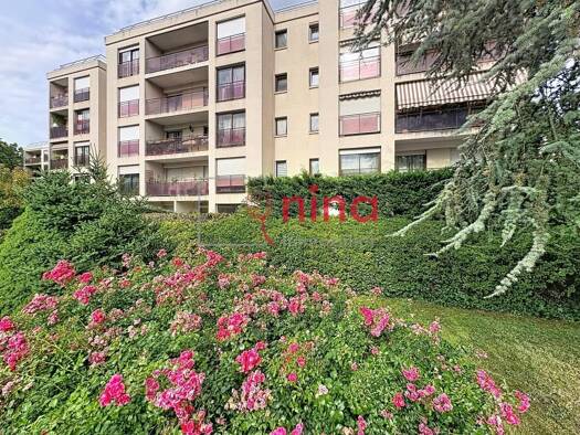 Appartement à vendre 210 000 € 2 pièces 1 chambre 48 m² 3ème étage Cimetiere Créteil 94000