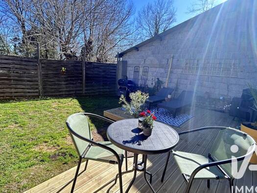 Maison de ville à vendre 243 000 € 4 pièces 3 chambres 106 m² 608 m² de terrain Laroin 64110