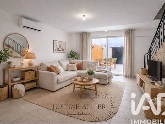 Maison à vendre 298 000 € 4 pièces 3 chambres 120 m² 25 m² de terrain Eyragues 13630