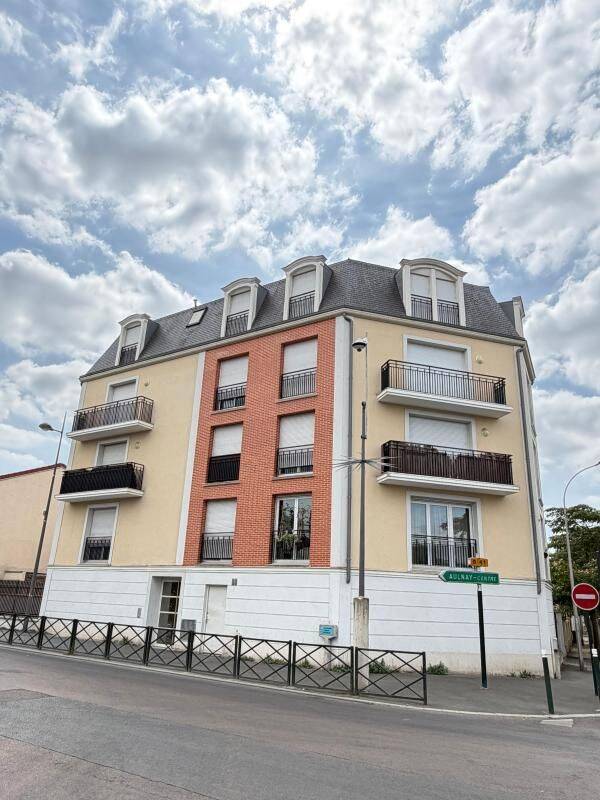Appartement 4 pièces 75 m² · à Le Blanc-Mesnil · 75 m² · 1 500 €