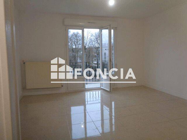 Appartement 3 pièces 63 m² · à Villeneuve-Saint-Germain · 63 m² · 658 €