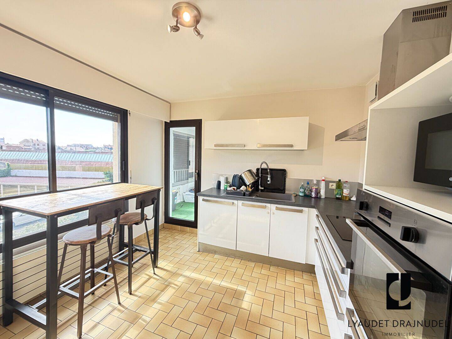 Appartement 3 pièces 90 m² · à Roanne · 90 m² · 700 €/mois