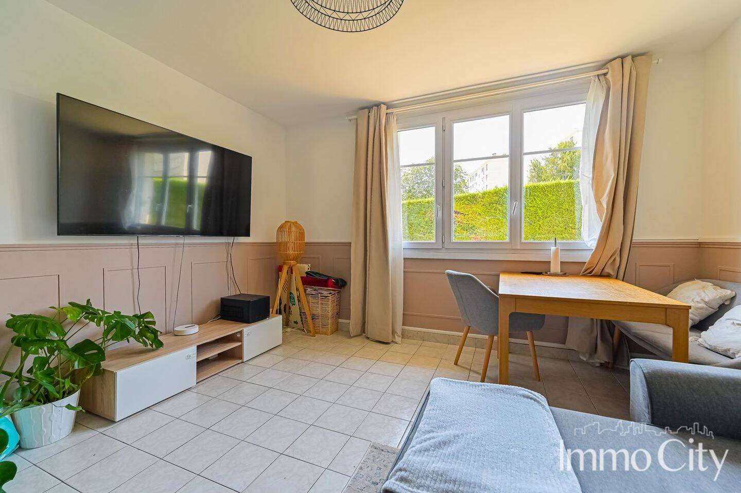 Appartement 4 pièces 66 m² · à Thiais · 66 m² · 215 000 €