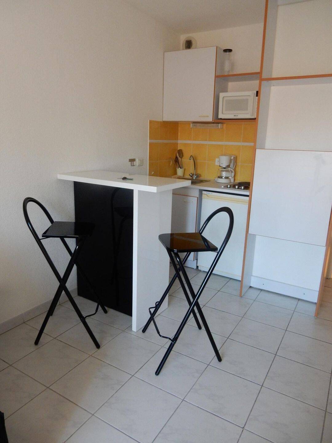Appartement 1 pièce 18 m² · à Marseille 5ème Arrondissement · 17,6 m² · 556 €
