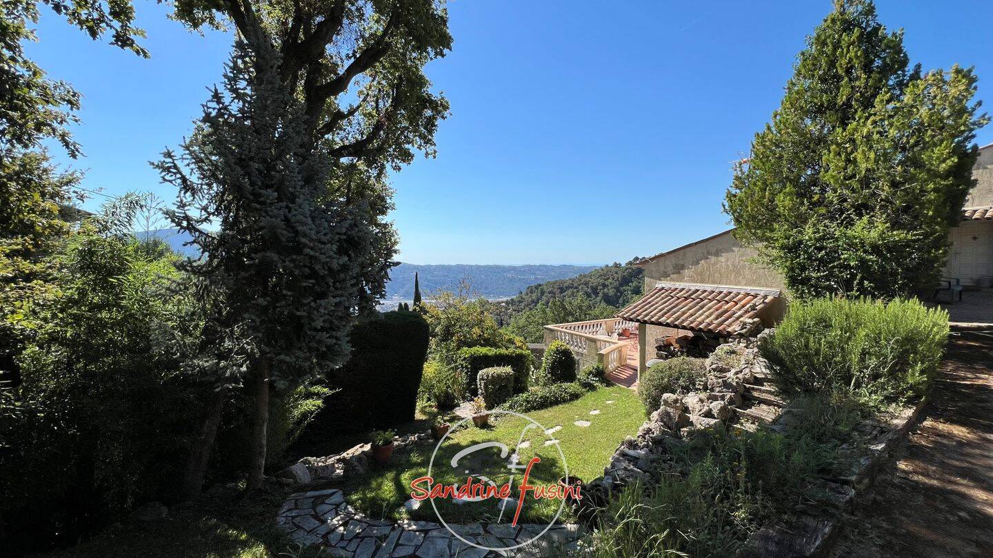 Maison 4 pièces 112 m² · à Carros · 112 m² · 595 000 €