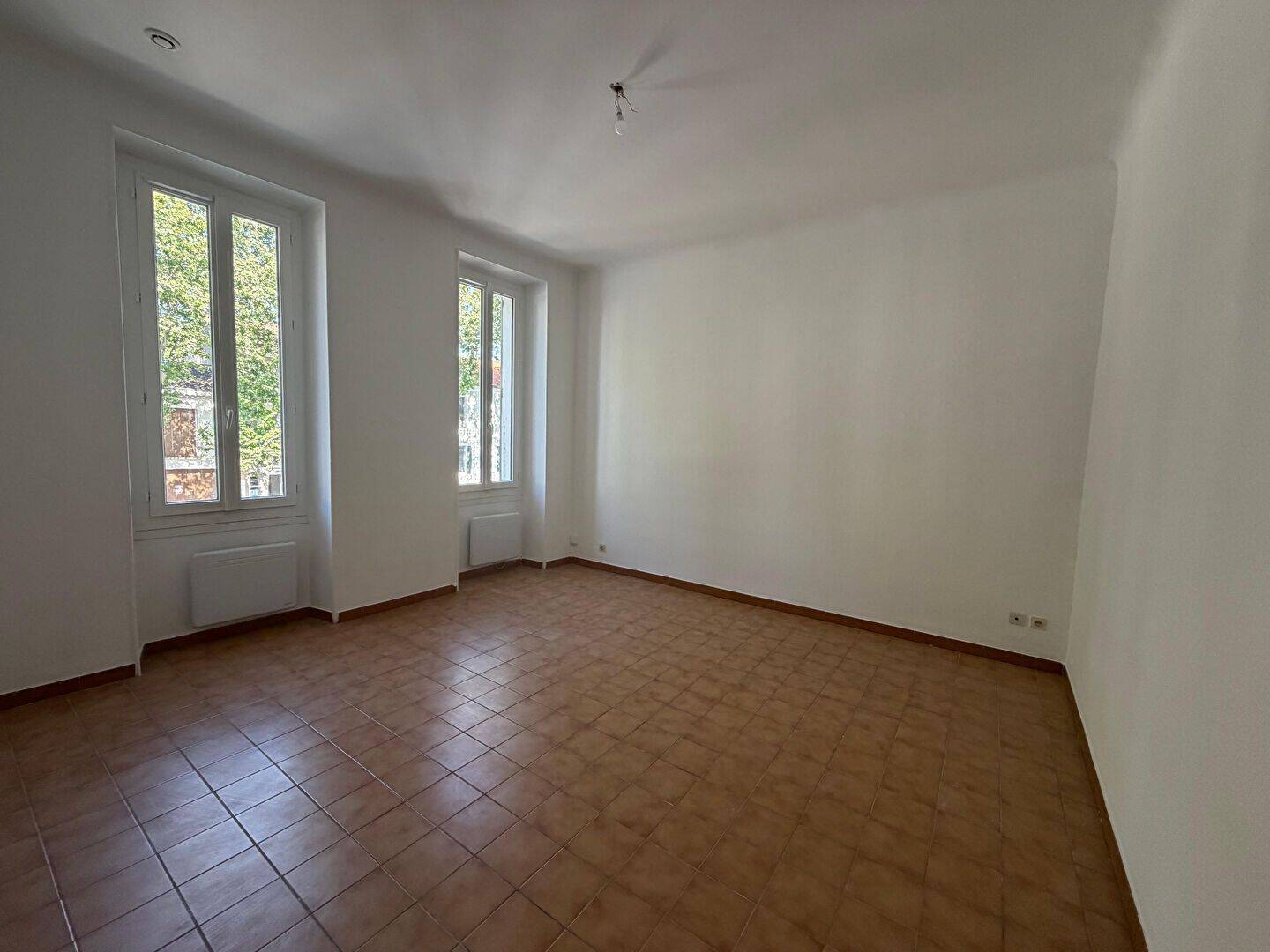 Appartement 3 pièces 53 m² · à Salon-de-Provence · 52,5 m² · 794 €