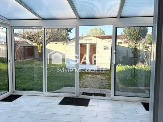 Maison à vendre 163 000 € 3 pièces 2 chambres 57 m² 409 m² de terrain Nord Surgères 17700