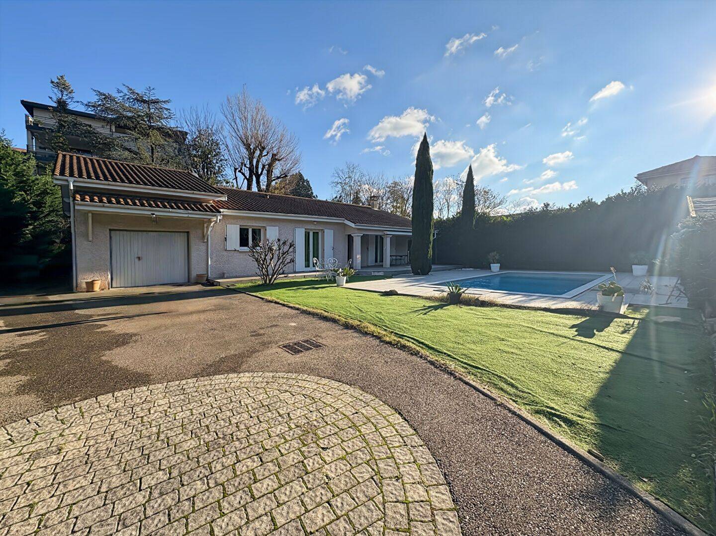 Maison 4 pièces 108 m² · à Sainte-Colombe · 108 m² · 479 000 €