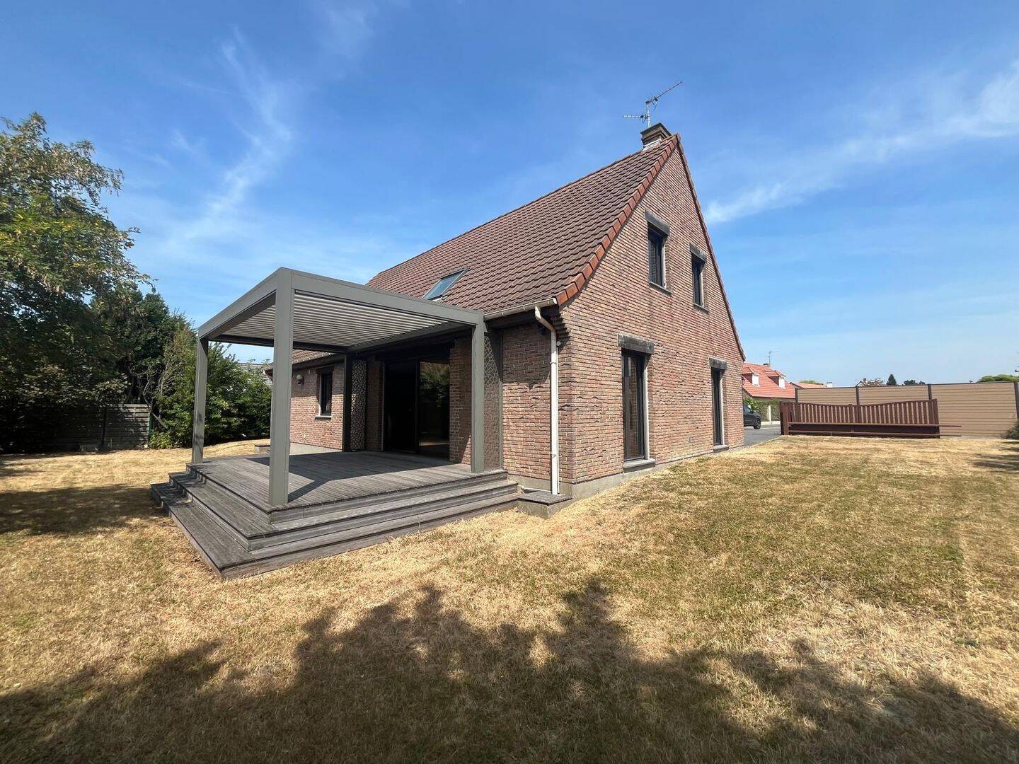 Maison 7 pièces 203 m² · à Téteghem-Coudekerque-Village · 203 m² · 399 000 €