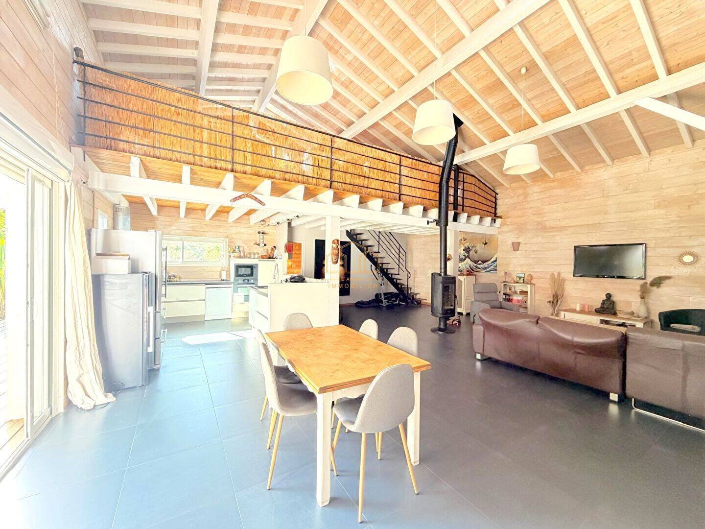 Maison 5 pièces 182 m² · à Gujan-Mestras · 182 m² · 598 500 €