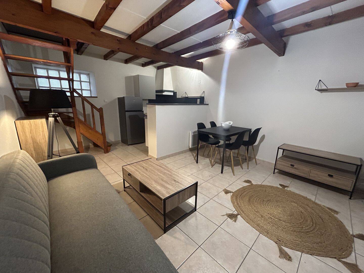 Maison 3 pièces 44 m² · à Verzeille · 44 m² · 565 €/mois