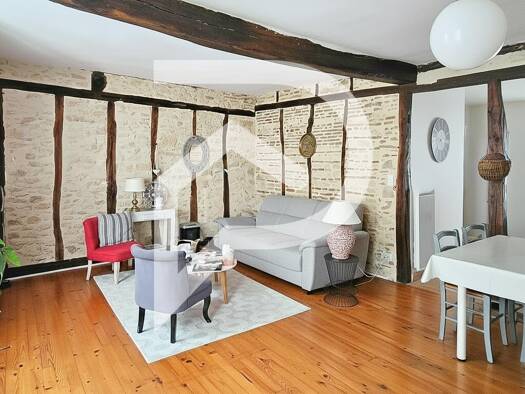 Maison à louer 720 € 4 pièces 3 chambres 107 m² 85 m² de terrain Réalmont 81120