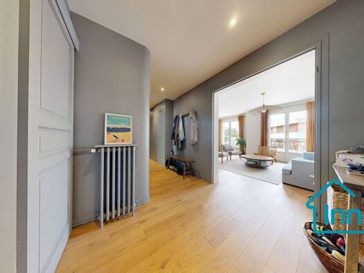 Duplex à vendre 1 180 000 € 7 pièces 5 chambres 137,8 m² Étage 4/4 Clagny-Glatigny Versailles 78000