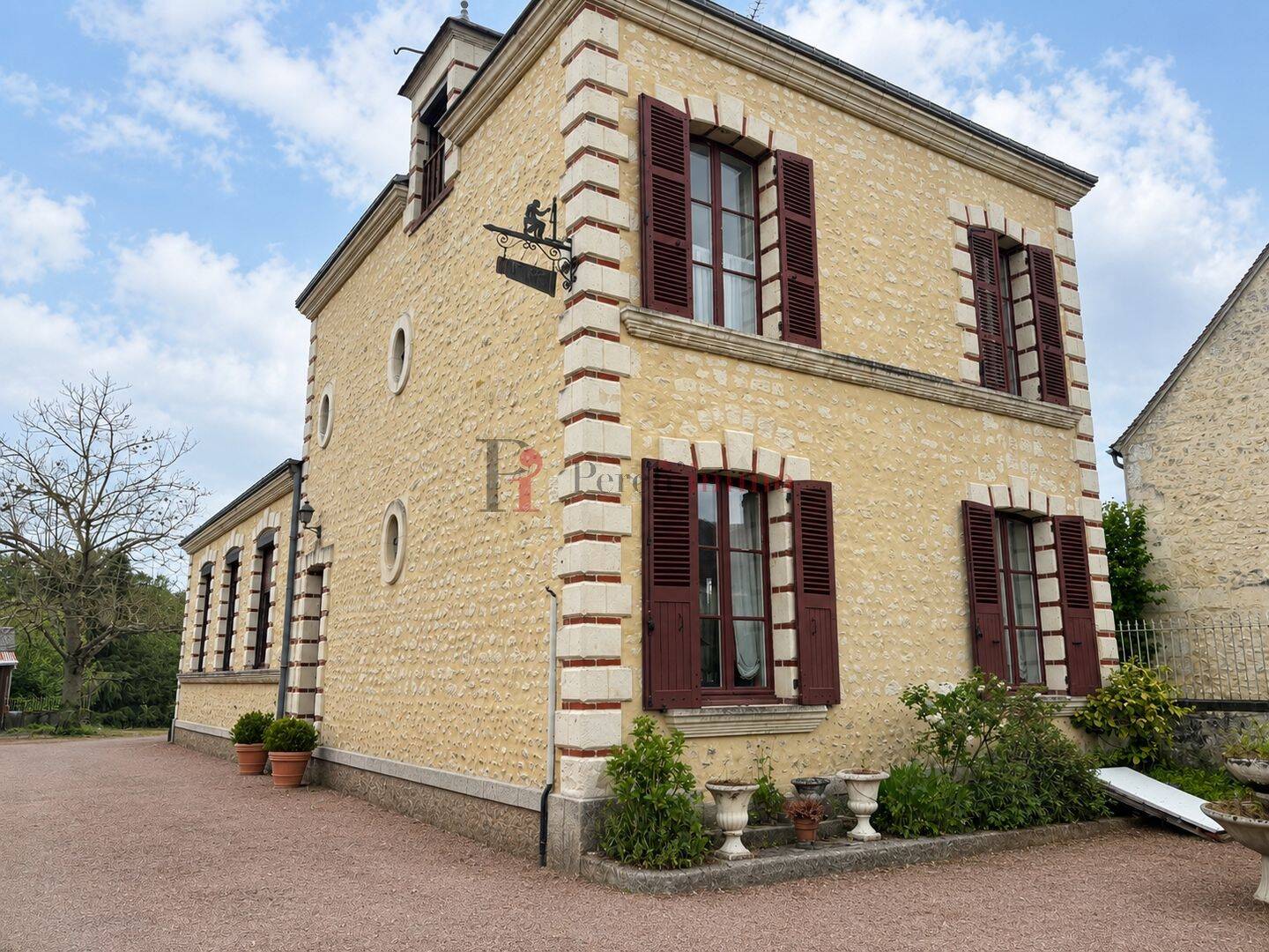 Maison 6 pièces 156 m² · à Mortagne-au-Perche · 156 m² · 351 100 €