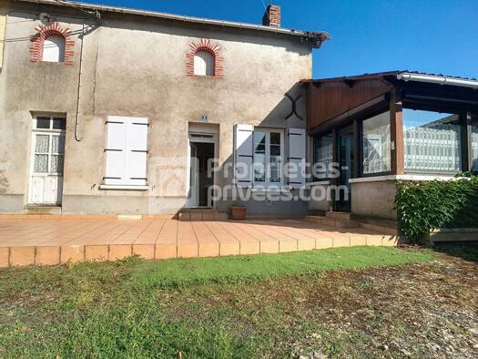 Maison à vendre 121 500 € 4 pièces 3 chambres 110 m² 1 878 m² de terrain Breuil-Chaussee Bressuire 79300