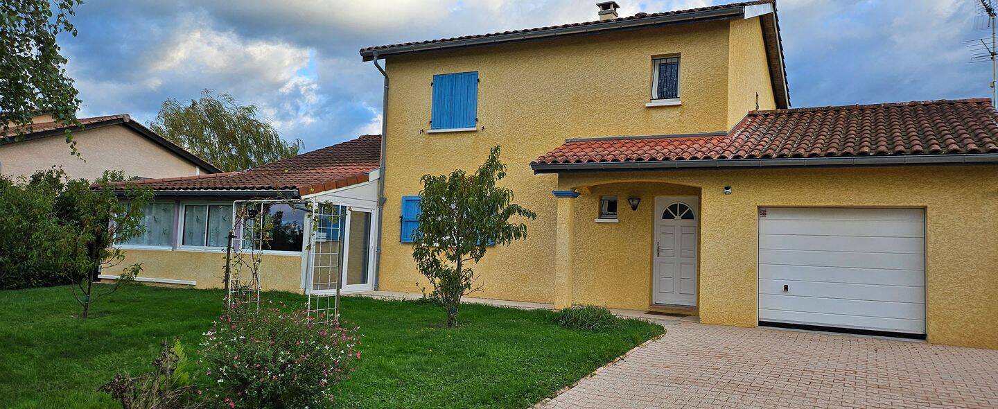 Maison 6 pièces 165 m² · à Saint-Amour · 165 m² · 357 500 €