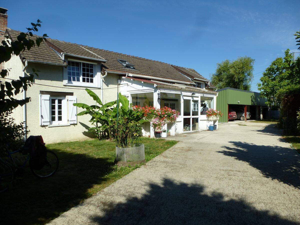Maison 5 pièces 138 m² · à Rampillon · 138 m² · 190 000 €