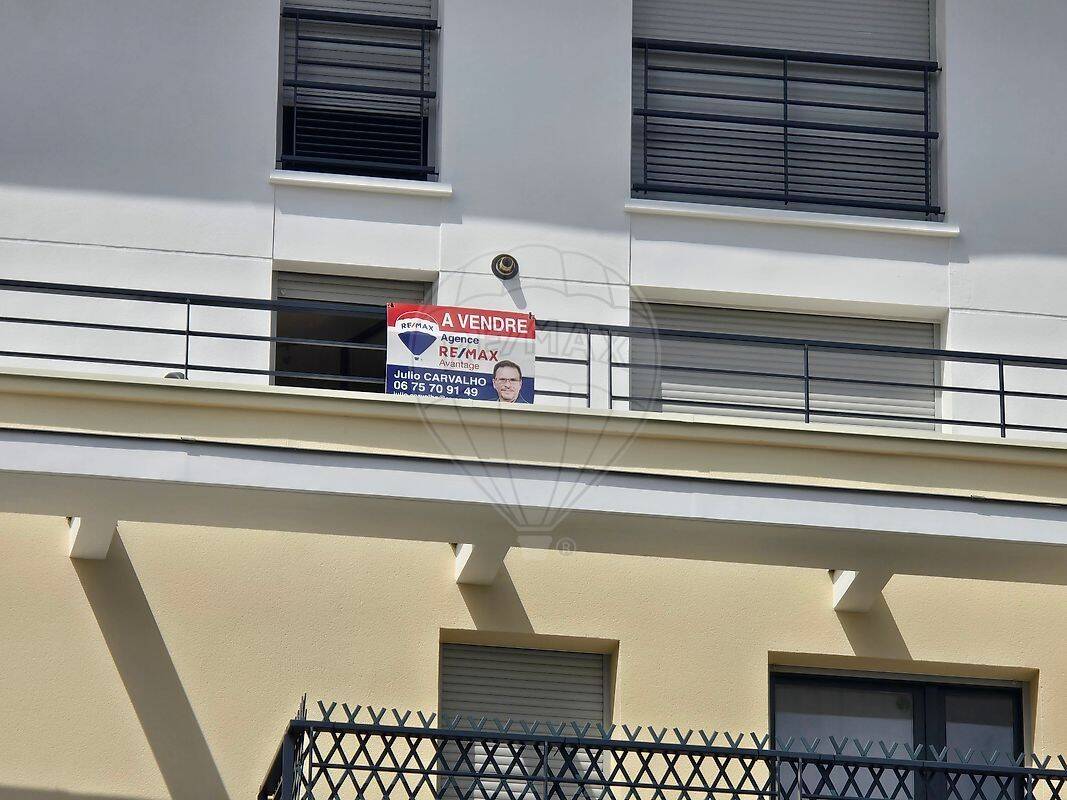 Appartement 6 pièces 98 m² · à Élancourt · 98 m² · 305 000 €