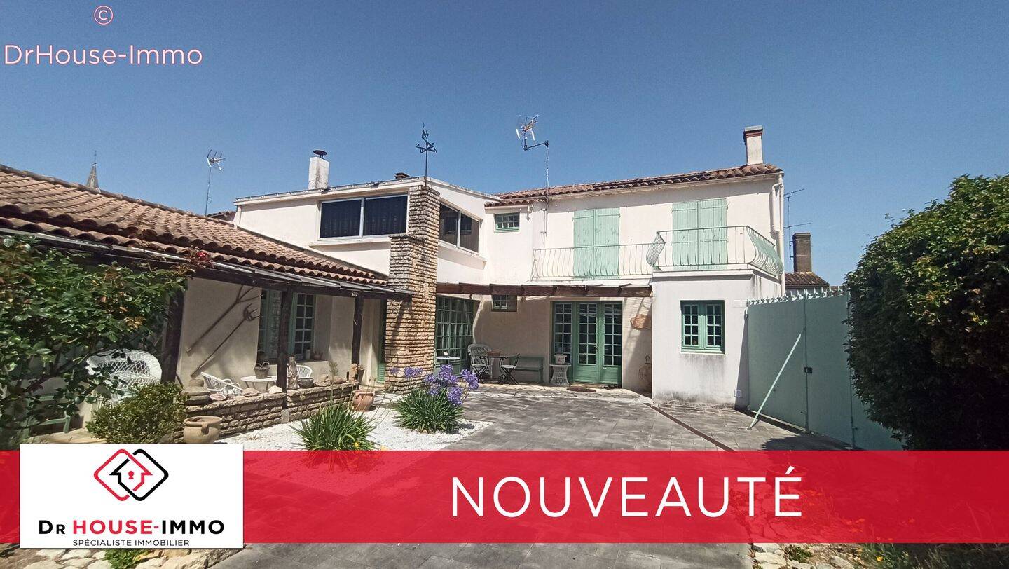 Maison 7 pièces 231 m² · à Saint-Michel-en-l'Herm · 231 m² · 486 000 €
