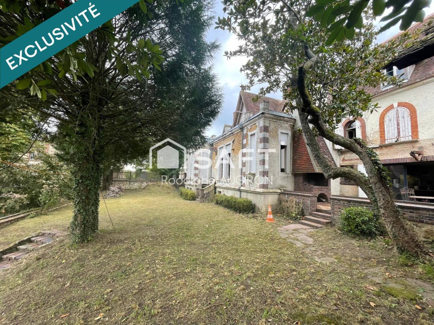Maison 11 pièces 486 m² · à Val-au-Perche · 486 m² · 549 000 €