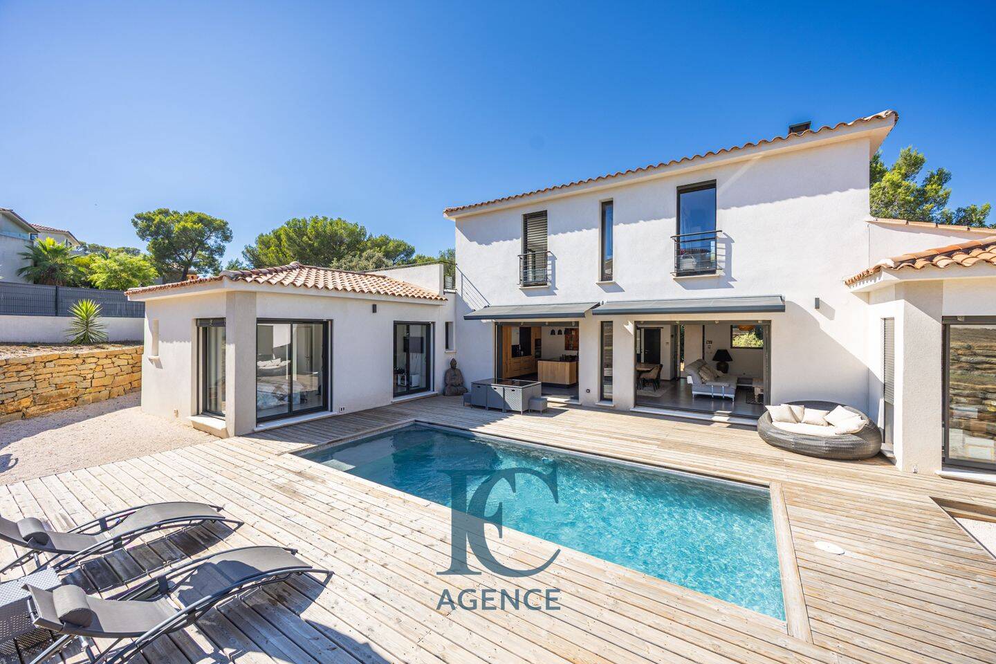 Maison 6 pièces 190 m² · à Six-Fours-les-Plages · 190 m² · 1 716 000 €