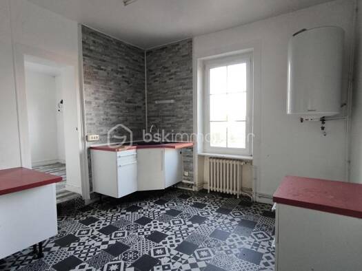 Immeuble à vendre 274 000 € 284 m² Pontmain 53220