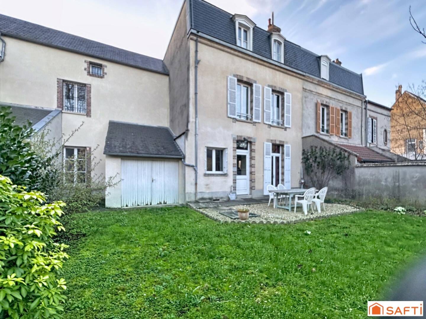 Maison 9 pièces 183 m² · à Sens · 183 m² · 349 000 €