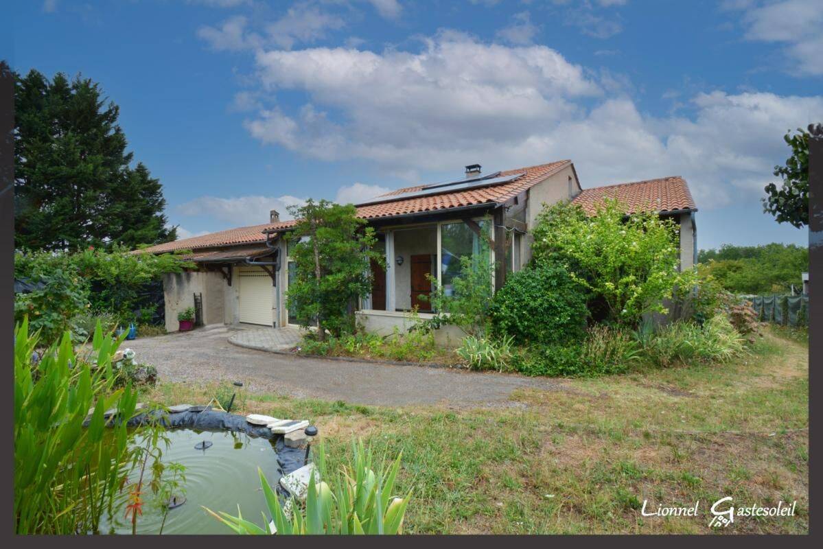Maison 7 pièces 134 m² · à Vélines · 134 m² · 175 000 €