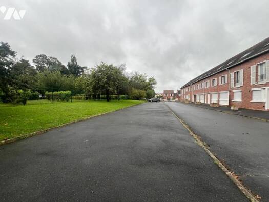 Immeuble à vendre 2 815 690 € 927 m² Combs-la-Ville 77380