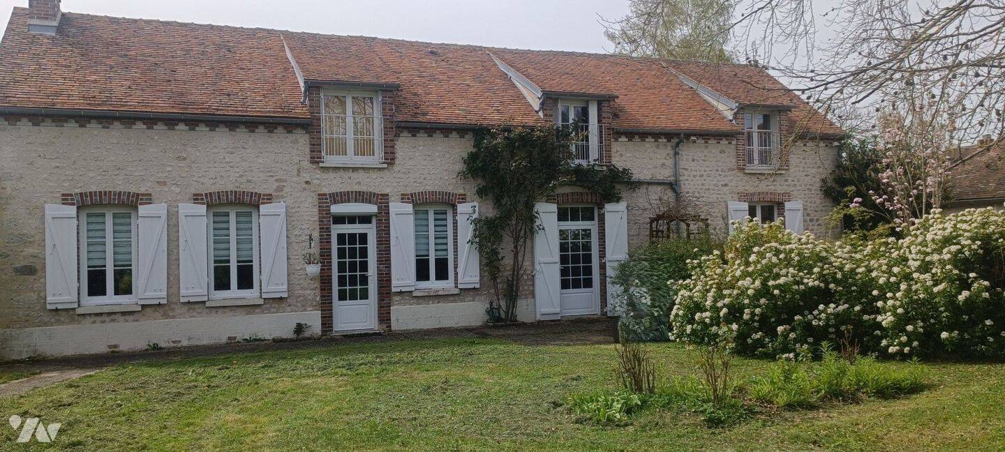 Maison 8 pièces 268 m² · à Lorrez-le-Bocage-Préaux · 268 m² · 780 000 €