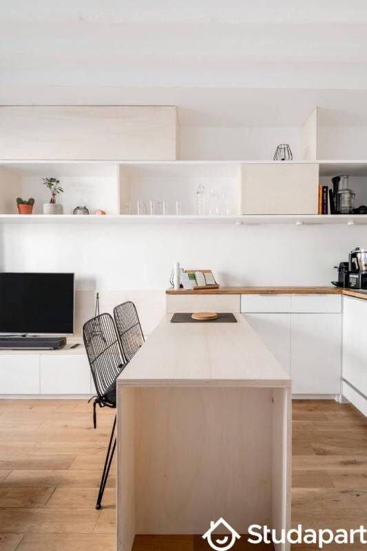 Appartement 2 pièces 35 m² · à Paris 10ème Arrondissement · 35 m² · 1 860 €